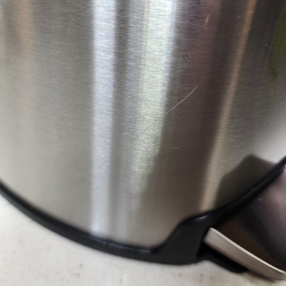 Stainless Steel Trash Can with Pedal. Receptable With Lid. New No Tags - Picture 11 of 13